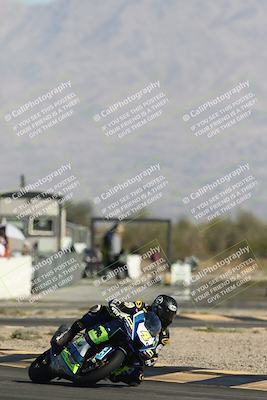 media/Nov-02-2025-CVMA (Sun) [[337aff29ab]]/Race 4-Formula Middleweight/